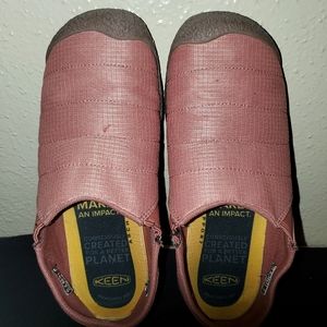 KEEN Womens Slip on Shoes 7